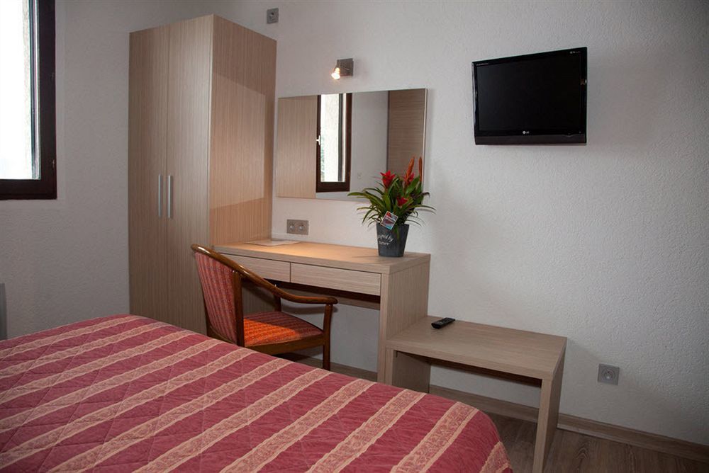 Logis Albhotel Grill アルビ＝シェラン エクステリア 写真