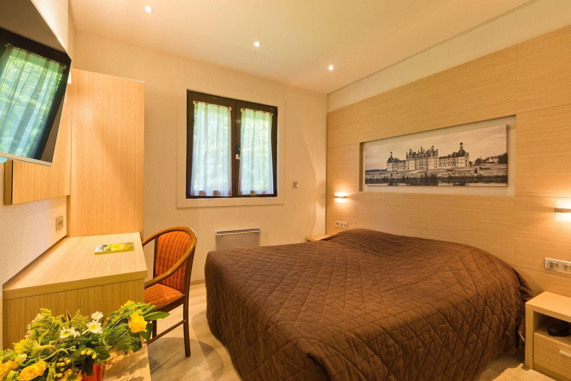 Logis Albhotel Grill アルビ＝シェラン エクステリア 写真